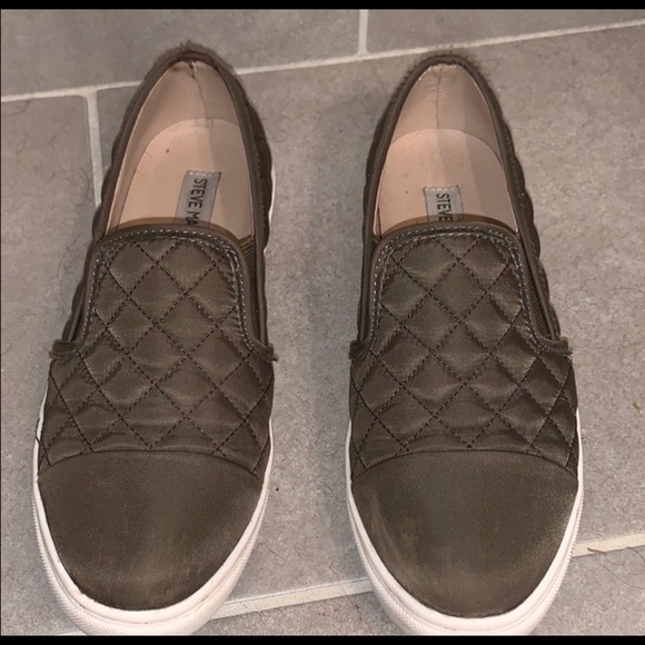 Steve Madden Shoes - Steve Madden Slip on sneakers
